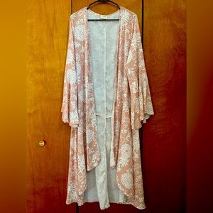 Peach Love California pink and white Kimono. Medium